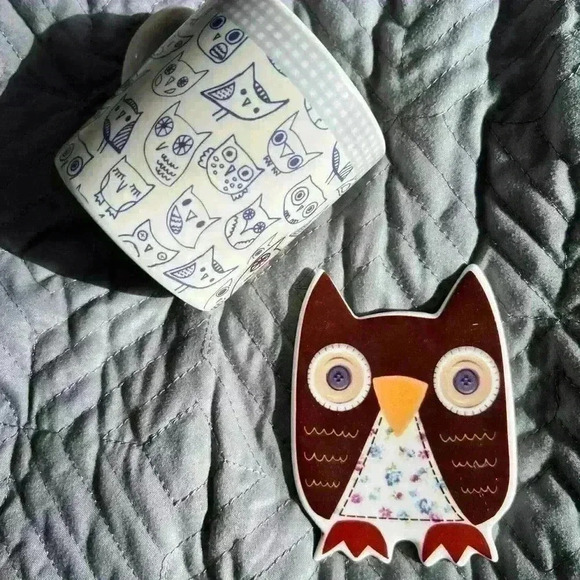 Disaster Design UK Blue White Small Owl Illustrated Tea Mug with Top Lid  Cover - Picture 2 of 15